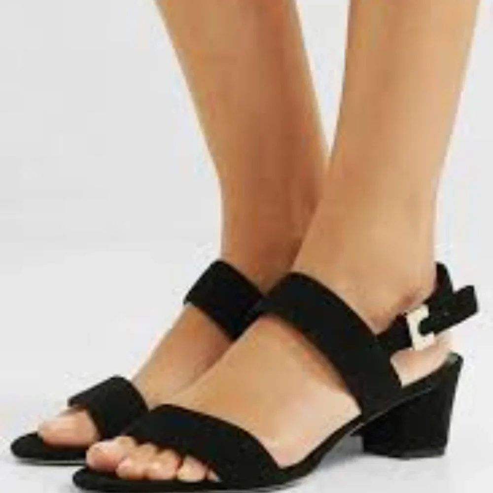 NWOT Diane Von Furstenberg Black Low Heel Block Sandals Size EU 40 US 10M